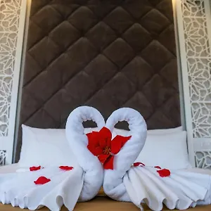 Vinea Resort&spa Hotel Rrashbull
