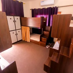 Pizza Street Hostel Akaba
